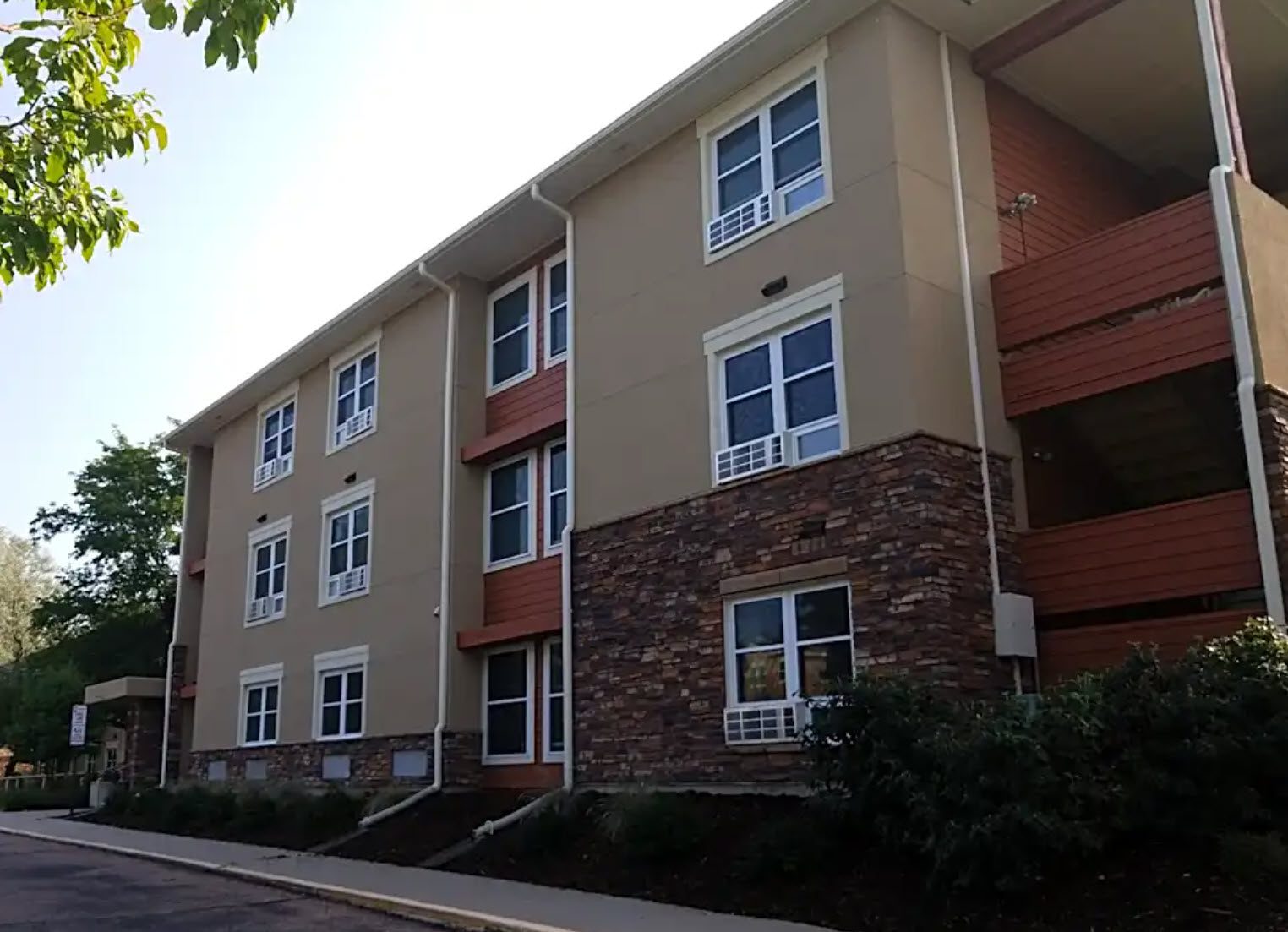 Sunny Vista Senior Living Community in Colorado Springs, CO - the villa at sunny vista