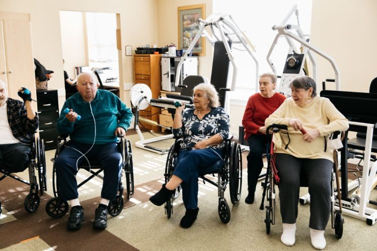 Sunny Vista Senior Living Community in Colorado Springs, CO - living center rehabilitation 17